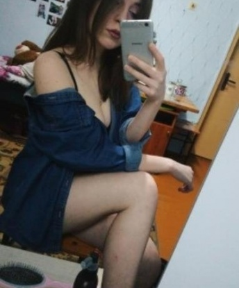 💋
У меня есть возможность добавить огонь и страсть в твою жизнь. Позволь мне показать тебе, что настоящее наслаждение - это искусство. Имея красивое тело и ум, я обладаю всеми инструментами, чтобы подарить тебе незабываемые моменты наслаждения.
Мои услуги отличаются гибкостью и индивидуальным подходом к каждому клиенту. Я могу стать твоей нежной возлюбленной, страстной госпожой или просто провести время в лаской и общении.
Мои фото 100% настоящие, и мои отзывы говорят о моей незабываемой экспертности. 🔥
Давай встретимся и узнаем друг друга лучше. Я живу в Москве и готова создать для тебя незабываемую атмосферу страсти и удовольствия. Ты заслуживаешь самого лучшего, и я готова дать тебе все. 💫 Тамара